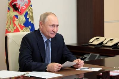 Владимир Путин - Путин снова заявил о запрете навязывать вакцинацию - lenta.ru - Россия