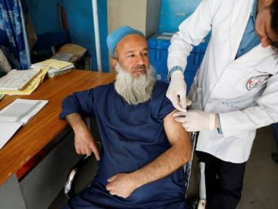 В захваченном талибами Афганистане резко снизилось количество вакцинированных против COVID-19 - unn.com.ua - Украина - Киев - Афганистан