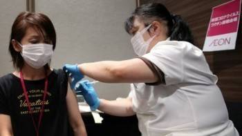 Вакцинация от ковида была остановлена из-за неизвестной примеси в препарате - vologda-poisk.ru - Япония