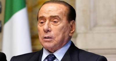 Сильвио Берлускони - Экс-премьер Италии Берлускони госпитализирован - ren.tv - Италия