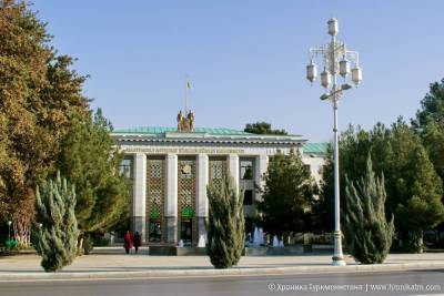 Новая волна COVID-19 привела к хаосу в системе образования. Обсуждается возможность отложить начало учебного года - hronikatm.com - Туркмения - Ашхабад