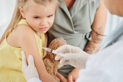Прививка от коронавируса детям: с какого возраста можно проходить вакцинацию - spb.mk.ru