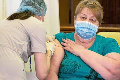Анча Баранова - Биолог рассказала о последствиях при вакцинации человека с COVID-19 - pravda-tv.ru