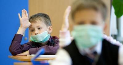 В России ковидом болеют более полумиллиона школьников — Минздрав - eadaily.com - Россия