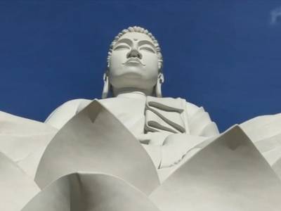 В Бразилии открыли статую Будды, которая выше статуи Христа в Рио-де-Жанейро - unn.com.ua - Украина - Киев - Бразилия - Brazil - Рио-Де-Жанейро - штат Эспириту-Санту
