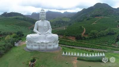 Вторую в мире по величине статую Будды официально открыли в Бразилии - mir24.tv - Китай - Бразилия - Рио-Де-Жанейро