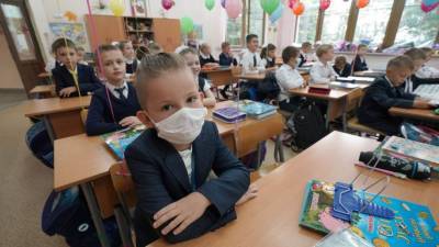 Роспотребнадзор рассказал, чего ждать школьникам в новом учебном году - continent.news - Россия