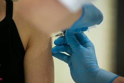 В Курганскую область поступила первая партия вакцины «Спутник Лайт» - znak.com - Курганская обл.