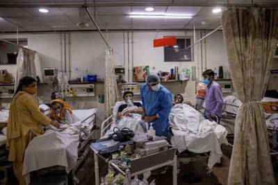 От неизвестного вируса в Индии за сутки погибло 12 детей - lenta.ru - Индия