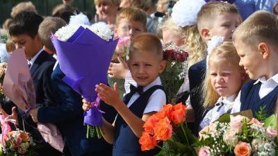 Торжественные линейки 1 сентября можно будет провести на улице с родителями - vm.ru - Москва