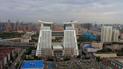 Ма Хуэйлай - Китайский регулятор допустил завоз коронавируса в Ухань с полуфабрикатами - inforeactor.ru - Китай - Ухань - Пекин