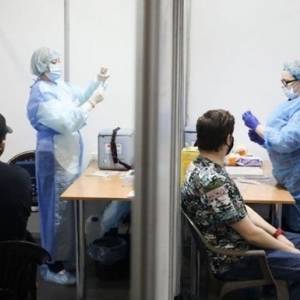 В Украине провели более 9 млн прививок COVID-19 - reporter-ua.com - Украина
