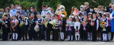 1 сентября во Владимирской области линейки в школах рекомендовано проводить на улице - runews24.ru - Владимирская обл.