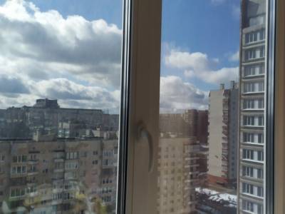Пациент выпал из окна реанимации ковидного госпиталя в Волгодонске - rosbalt.ru - Волгодонск