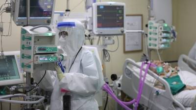 Михаил Мурашко - Мурашко заявил, что риск смерти для COVID-пациентов растет в течение полугода - 5-tv.ru - Россия