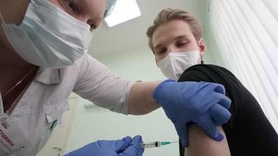 Людмила Лапа - Врачи оценили необходимость прививки от гриппа после вакцинации от COVID-19 - iz.ru - Израиль