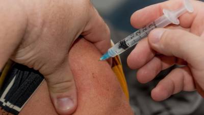 Российские врачи назвали противопоказания к вакцинации от коронавируса - inforeactor.ru - Бердск