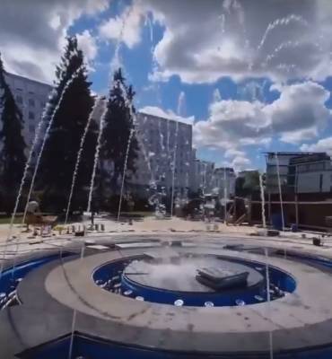 Новый музыкальный фонтан протестировали возле КЗ «Юпитер» в Нижнем Новгороде - vgoroden.ru - Нижний Новгород