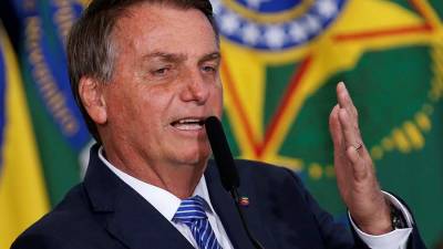 В Бразилии суд расследует дело о распространении президентом фейков - iz.ru - Израиль - Бразилия