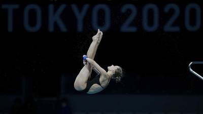 Россиянка Тимошинина вышла в финал Олимпиады по прыжкам в воду с вышки - iz.ru - Россия - Израиль - Токио