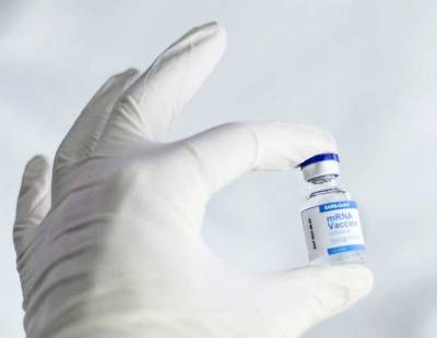 Врач развеяла миф о возможности вакцины от коронавируса вызвать бесплодие - actualnews.org - Австралия