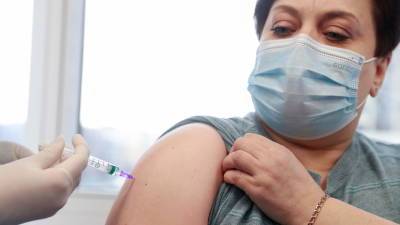 На Украине заявили о суточном рекорде по вакцинации от COVID-19 - russian.rt.com - Украина - Сша