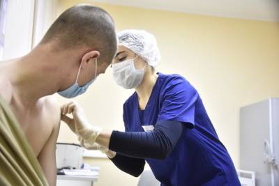 Ринат Максютов - Директор «Вектора» оценил необходимость вакцинации детей от коронавируса - vm.ru