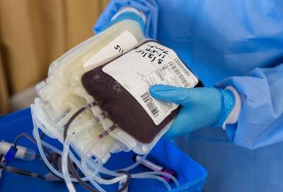 Запасы донорской крови в России снизились из-за прививочной кампании - online47.ru - Россия