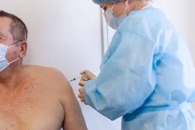 Более 95% медицинских работников вакцинировались от COVID в Забайкалье - chita.ru - Россия - Забайкальский край
