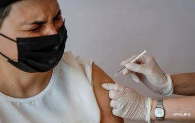 Темпы COVID-вакцинации ускорились в августе - korrespondent.net - Украина