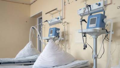 В Смоленской области закрыли пять госпиталей из-за улучшения ситуации с COVID-19 - russian.rt.com - Смоленская обл.