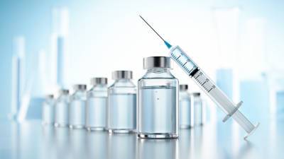 СМИ: в Великобритании просрочены 800 тысяч доз вакцины AstraZeneca - mir24.tv - Англия