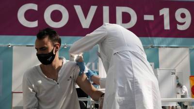 В Петербурге прокомментировали ход вакцинации от COVID-19 - russian.rt.com - Санкт-Петербург - Ижевск - Пресс-Служба
