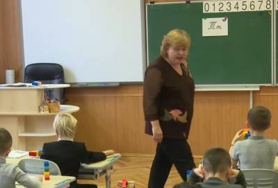 Учителя игнорируют вакцинацию: в Украине могут снова закрыть школы, родители возмущены - ukrainianwall.com - Украина