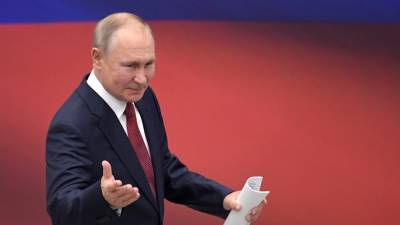 Владимир Путин - Дмитрий Песков - Песков сообщил, что ушедший на самоизоляцию Путин абсолютно здоров - russian.rt.com - Россия