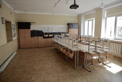 В Челябинской области на изоляцию из-за COVID-19 ушли два класса и 15 детсадовских групп - znak.com - Челябинская обл.