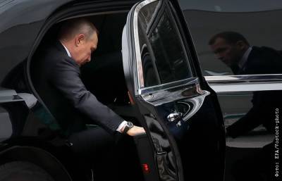 Владимир Путин - Дмитрий Песков - Песков объяснил самоизоляцию Путина контактом с заболевшими COVID-19 - interfax.ru - Россия - Москва