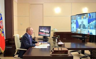 Владимир Путин - Дмитрий Песков - Песков рассказал о здоровье находящегося в самоизляции Путина: Президент чувствует себя прекрасно - argumenti.ru - Россия