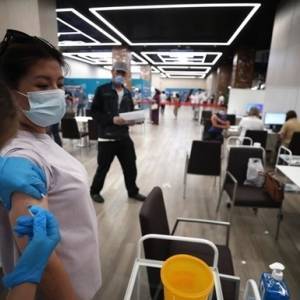 Оливья Веран - Тысячи французских медиков лишились работы из-за отсутствия прививки от COVID - reporter-ua.com - Франция