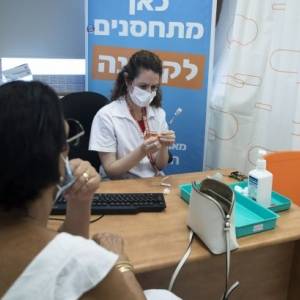 Нафтали Беннет - В Израиле через два месяца могут начать вакцинировать детей - reporter-ua.com - Израиль