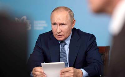 Владимир Путин - Путин указал на проблемы в системе здравоохранения на Дальнем Востоке - tvc.ru - Россия - Владивосток