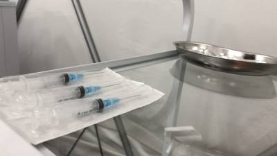 Медик Крючков оценил пользу досрочной ревакцинации от коронавируса - inforeactor.ru