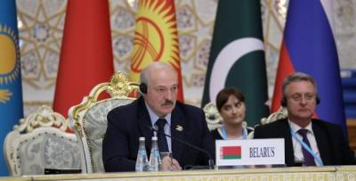Лукашенко обвинил Запад в манипуляции темой вакцинации против Covid-19 - eadaily.com - Россия - Белоруссия