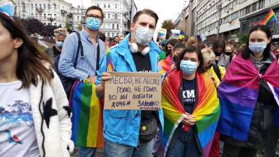 «Только не с москалями». Киевский гей-парад прошел с атошниками и... - politnavigator.net - Украина - Киев