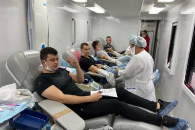 В Тверской области доноры сдали почти 200 литров крови для спасения больных коронавирусом - tverigrad.ru - Тверская обл.
