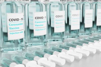 Минздрав США запретил применять бустерные дозы двух вакцин от COVID - mk.ru - Сша