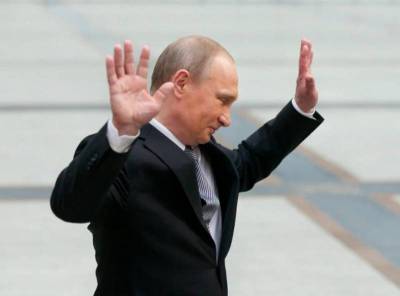 Владимир Путин - Путин ушел на самоизоляцию. Песков уверяет, что президент здоров - bloknot.ru - Россия