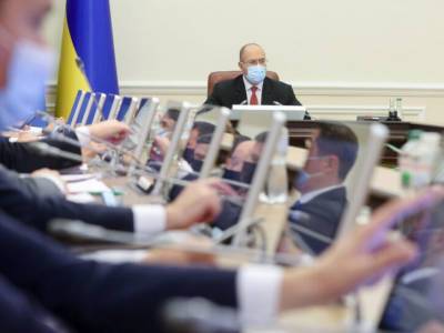 Денис Шмыгаль - Виктор Ляшко - Кабмин продлил адаптивный карантин в Украине до 31 декабря - gordonua.com - Украина