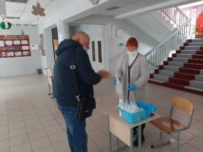 Голосование в Липецке проходит антиковидно - lipetskmedia.ru - Липецк