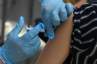 В «Векторе» назвали число прошедших полную прививку «ЭпиВакКороной» россиян - lenta.ru